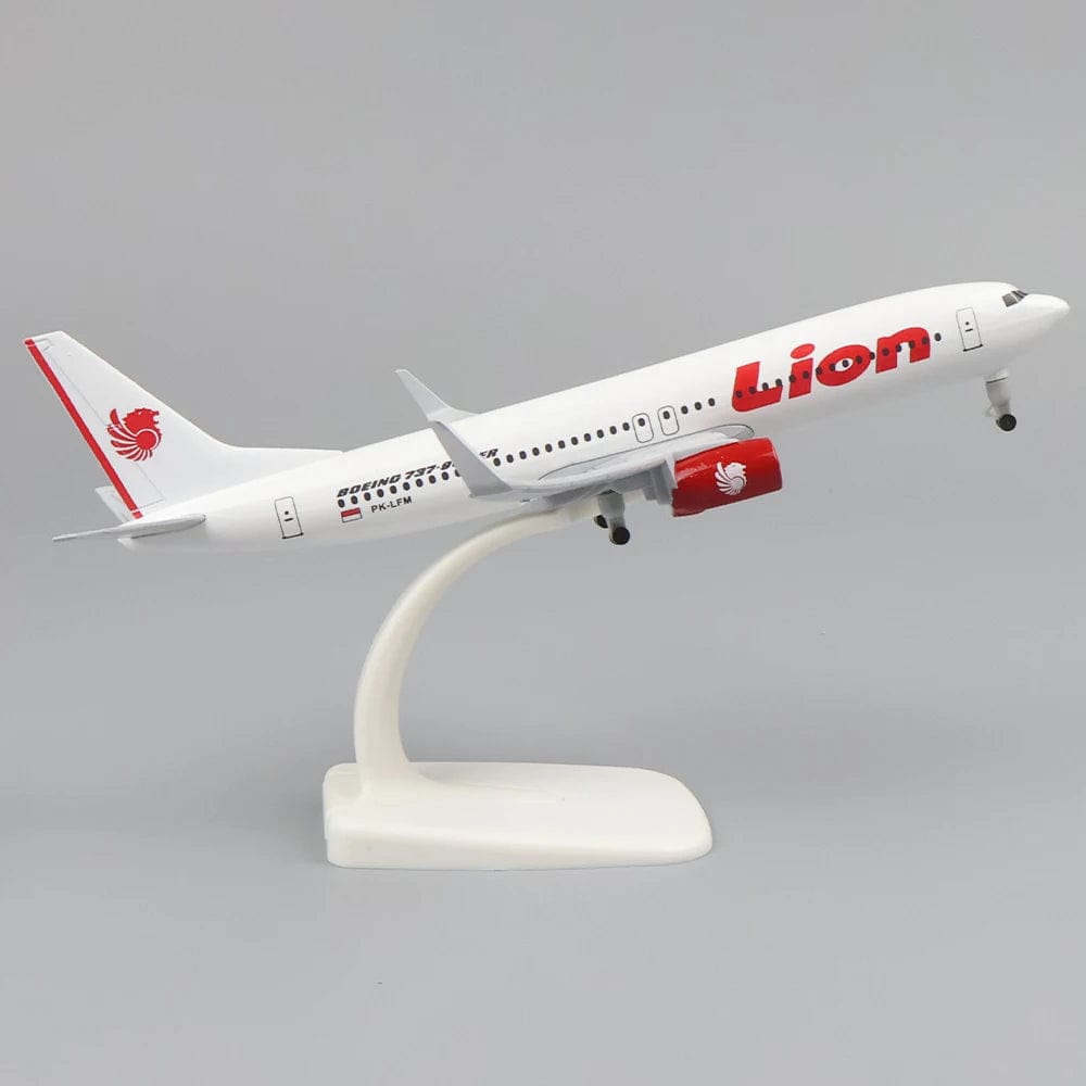 León B737 - Escala 1:400 - 20cm - 7.8in