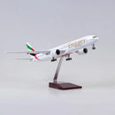 B777 Emiratos - Escala 1/157 - 47cm - 18.5 in