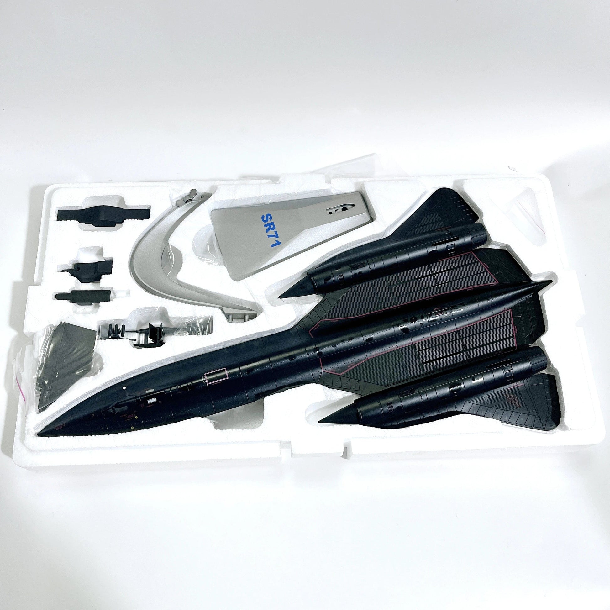 SR-71A Blackbird United States Air Force - Scale 1:72 - 45CM -17.7in