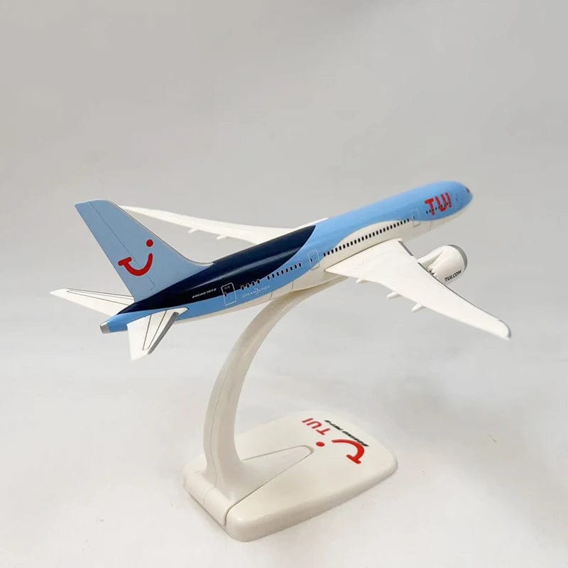 TUI Airlines - Boeing 737 MAX 8 y Boeing 787-8 - Escala 1:200