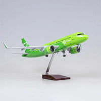 A320 Neo Siberia S7 - Escala 1/80 - 47cm - 18,5 in