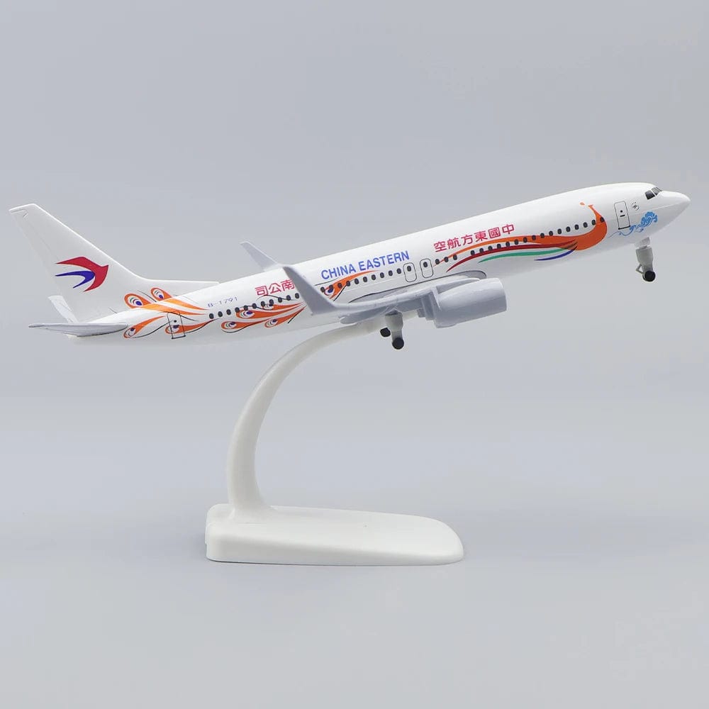 Este B737 - Escala 1:400 - 20cm - 7.8in