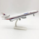 Malasia - Mcdonnell Douglas Md-11 - Escala 1:400 - 20 cm - 7,8 pulgadas