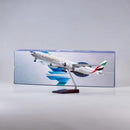 B777 Emiratos - Escala 1/157 - 47cm - 18.5 in