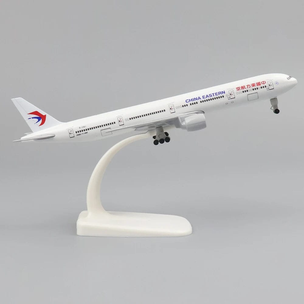 Boeing 777 del Este - Escala 1:400 - 20cm - 7.8in