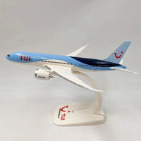 TUI Airlines - Boeing 737 MAX 8 y Boeing 787-8 - Escala 1:200