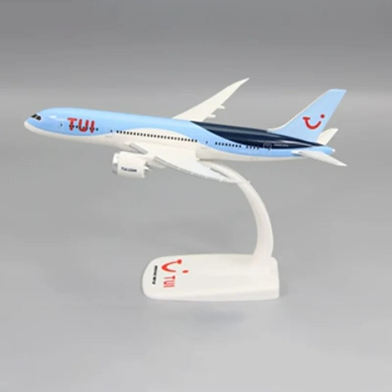 TUI Airlines - Boeing 737 MAX 8 y Boeing 787-8 - Escala 1:200