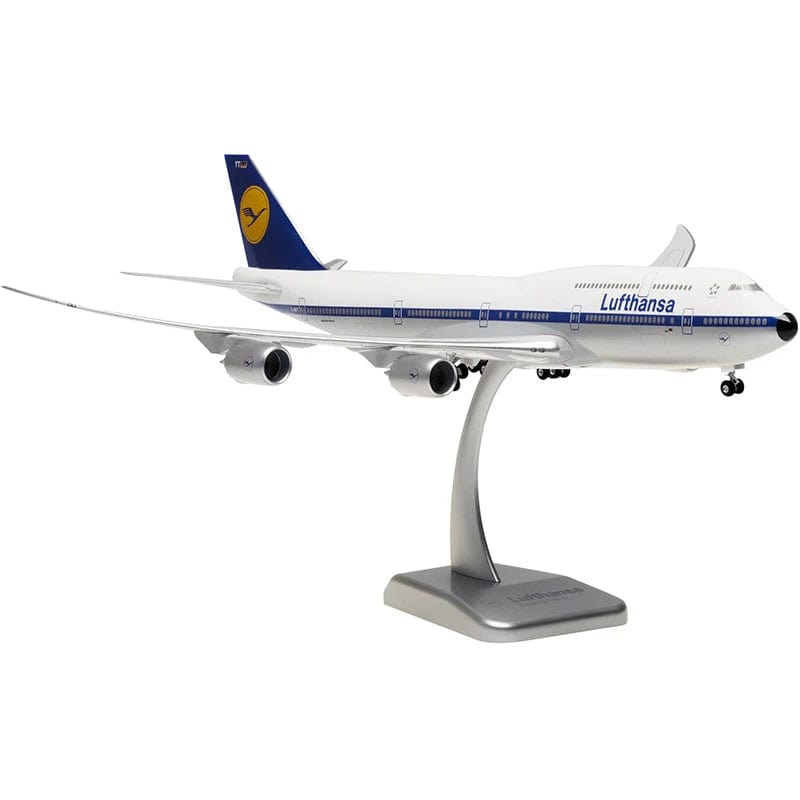 B747-8 Lufthansa - Escala 1:200 - Sin luces