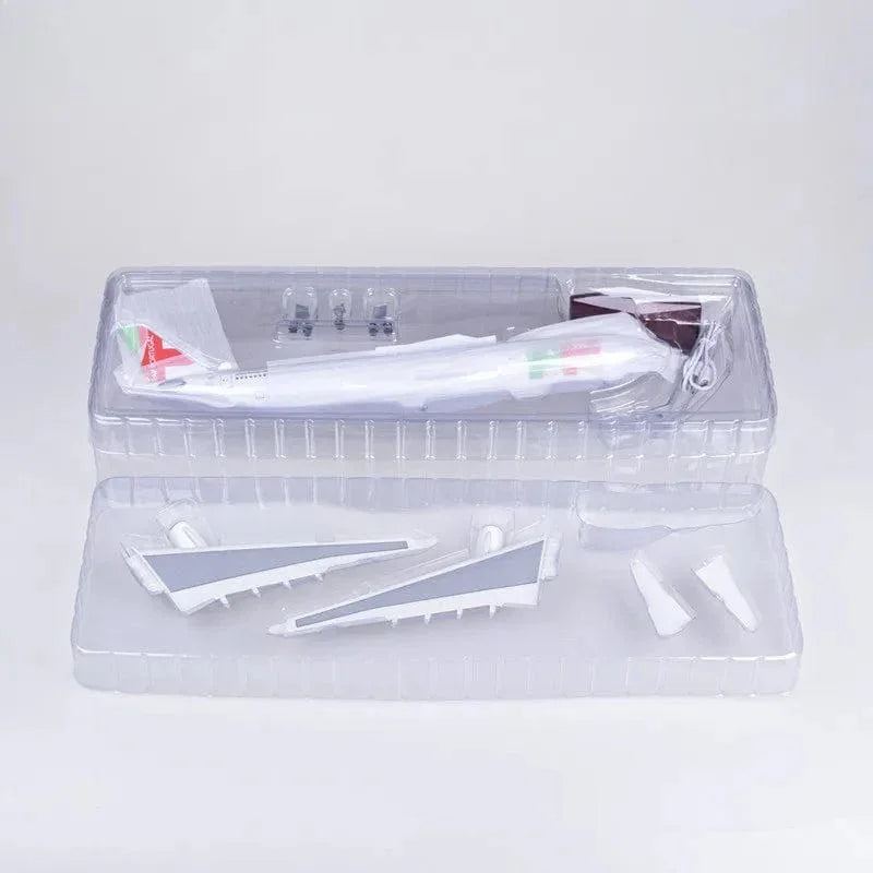 A330 TAP Air Portugal - Scale 1/135 - 47cm - 18.5 in - Airplane Model - Image 5
