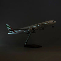 B777 Emirates - Scale 1/157 - 47cm - 18.5 in