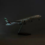 Boeing 777 Emirates – Scale 1:157 (47 cm / 18.5 in) - Thumbnail 1
