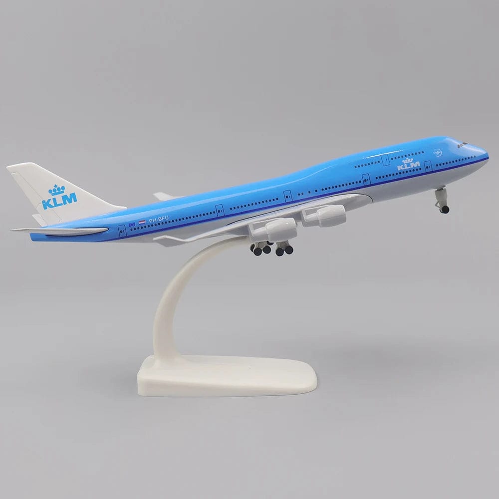 KLM B747 - Escala 1:400 - 20cm - 7.8in