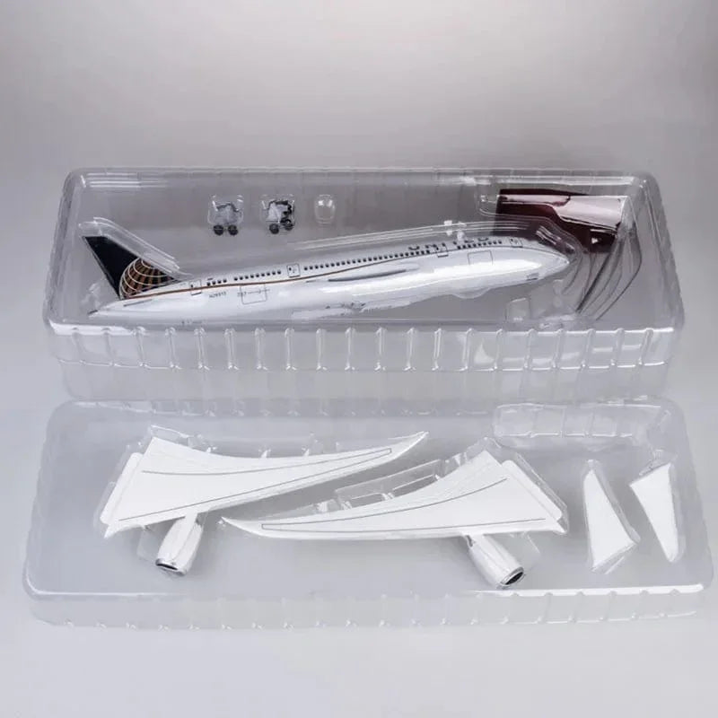 B787-9 United Airlines – Scale 1:130 (43 cm / 16.9 in) - Gallery 6