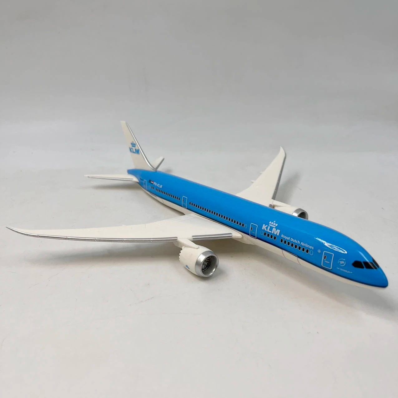 KLM B787-9 o B737-800 - Scale 1:200