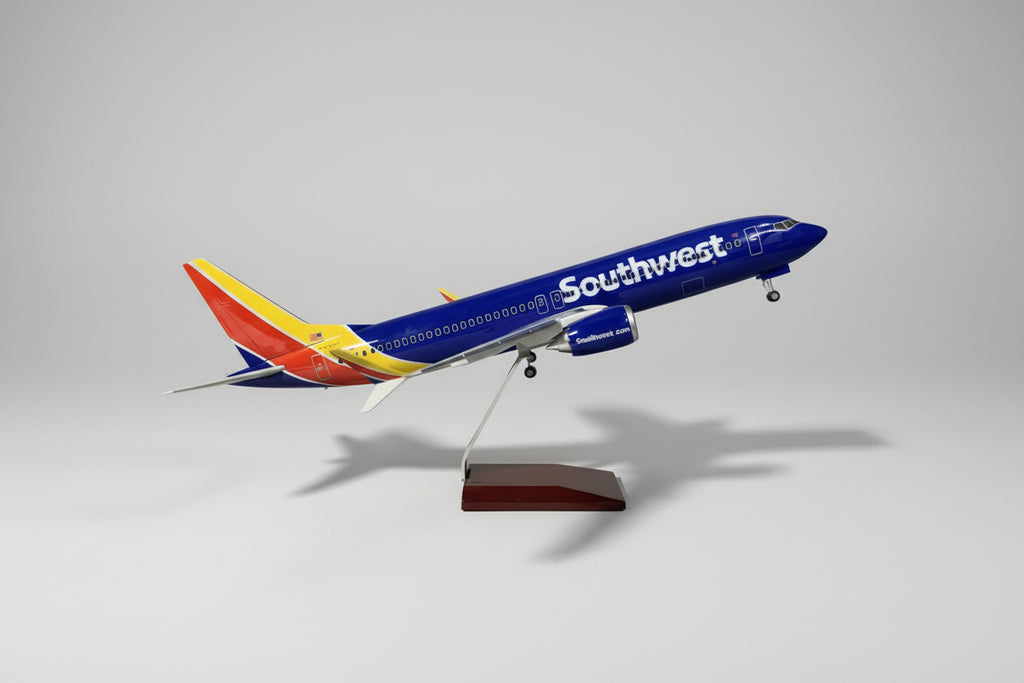 Boeing 737 MAX 8 Southwest 1:80 – 47 cm / 18.5 in – LED Lights (PRE ORDER)