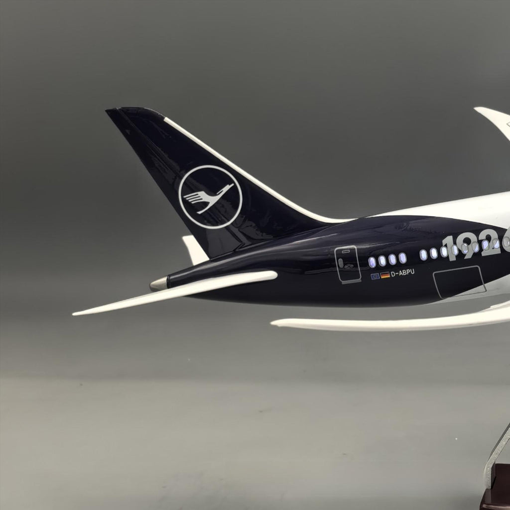 Boeing 787-9 Lufthansa 100 años conmemorativo – Maqueta a escala 1:145 