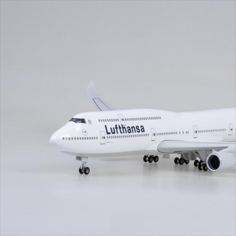 B747 Lufthansa - Escala 1/150 - 47 cm - 18,5 pulgadas 