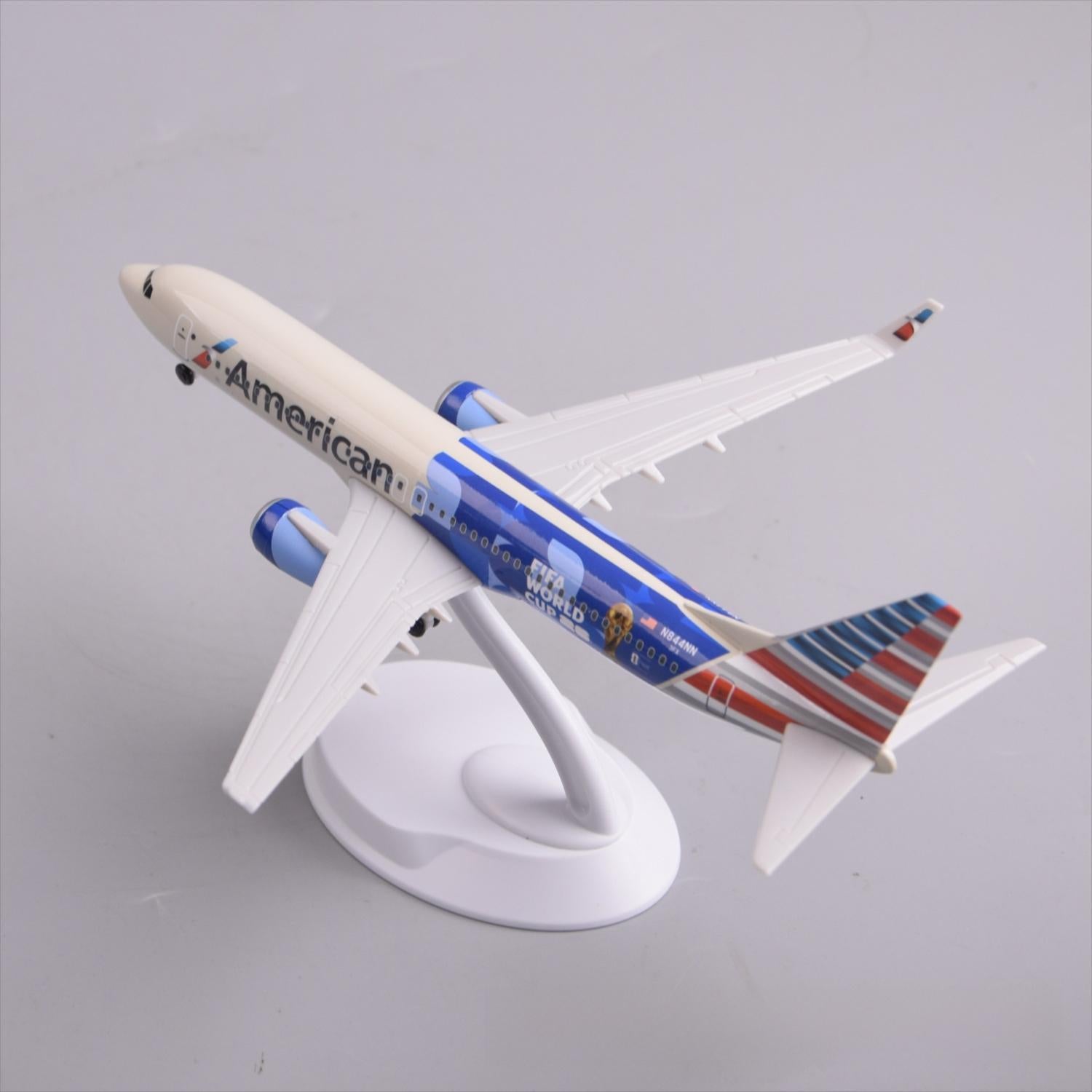 American Airlines Boeing 737-800 "FIFA World Cup 2026" – 20 cm / 7.9 in - Gallery 4