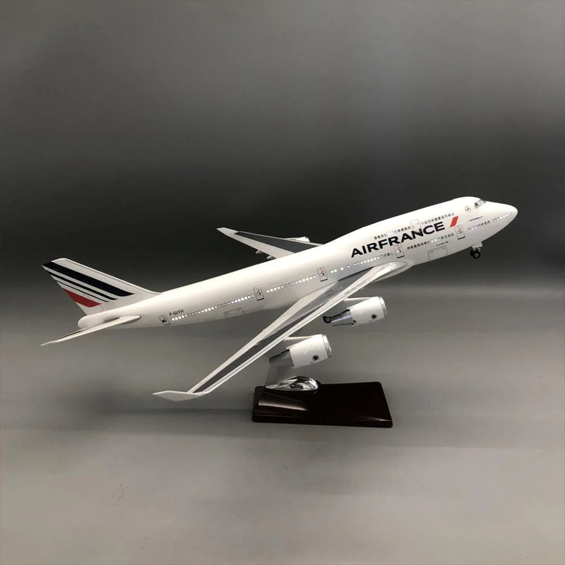 Air France Boeing 747-400 1:150 – 47 cm / 18.5 in – Opening Cabin Interior & LED Lights - Image 4