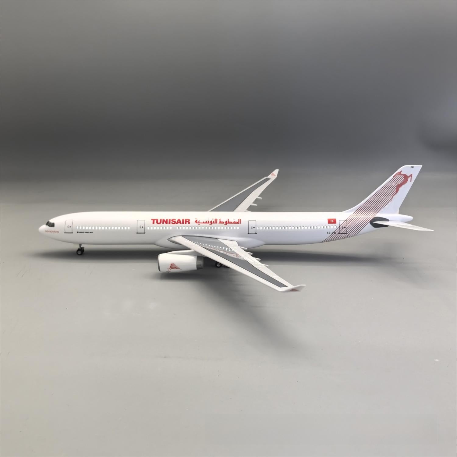 Tunisair Airbus A330 – 47 cm / 18.5 in – Voice-Activated LED Lights