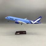 Breeze Airways Airbus A220-300 1:100 – 38.7 cm / 15.2 in – LED Lights - Thumbnail 2