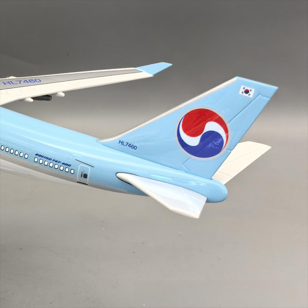 Korean Air Boeing 747-400 – 37 cm / 14.6 in – Luxury Solid Desktop Display Model