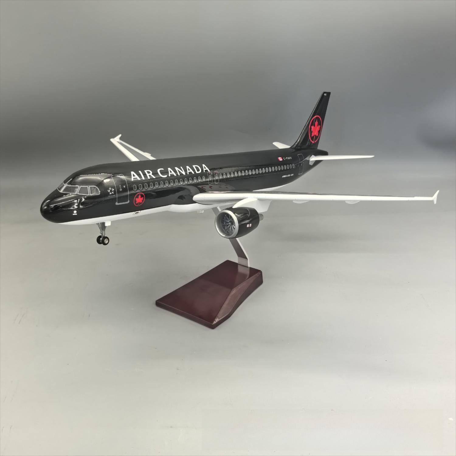 Air Canada Airbus A320-200 1:80 – 47 cm / 18.5 in – LED Lights