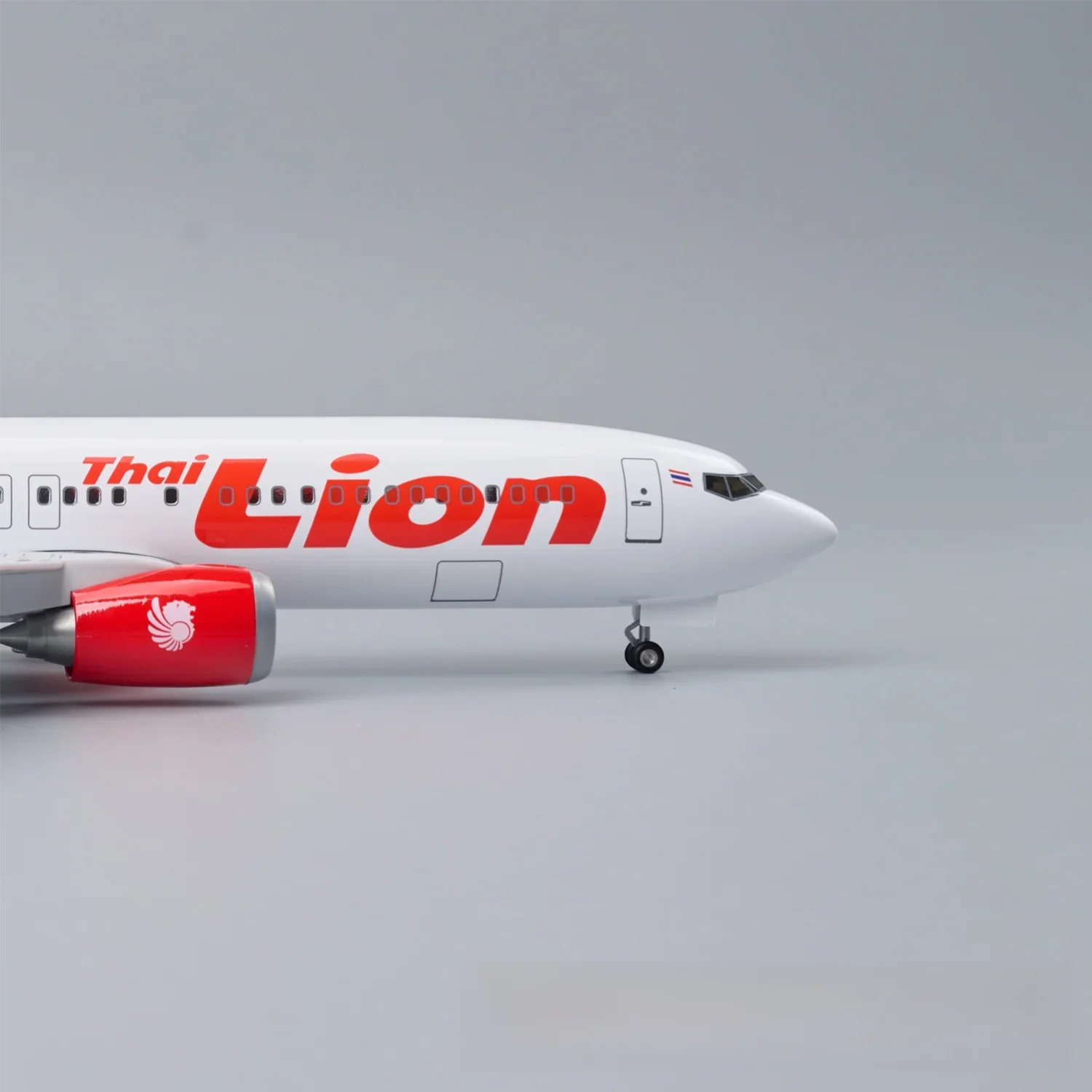 Boeing 737 Thai Lion Air – Escala 1:80 (47 cm / 18,5 pulgadas) - Gallery 5