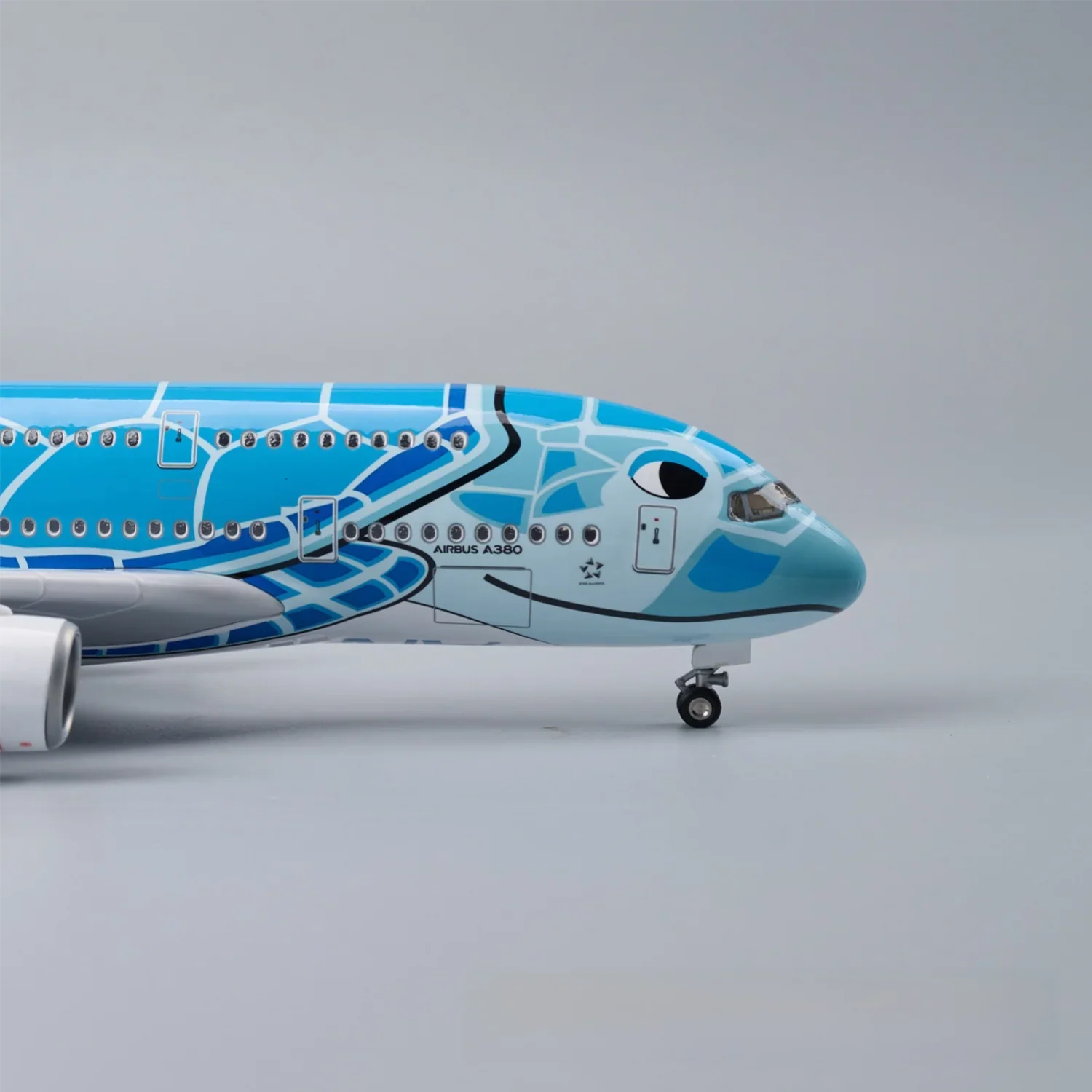 A380 ANA Japan BLUE TURTLE - SCALE 1/160 - 47CM - 18,5 IN