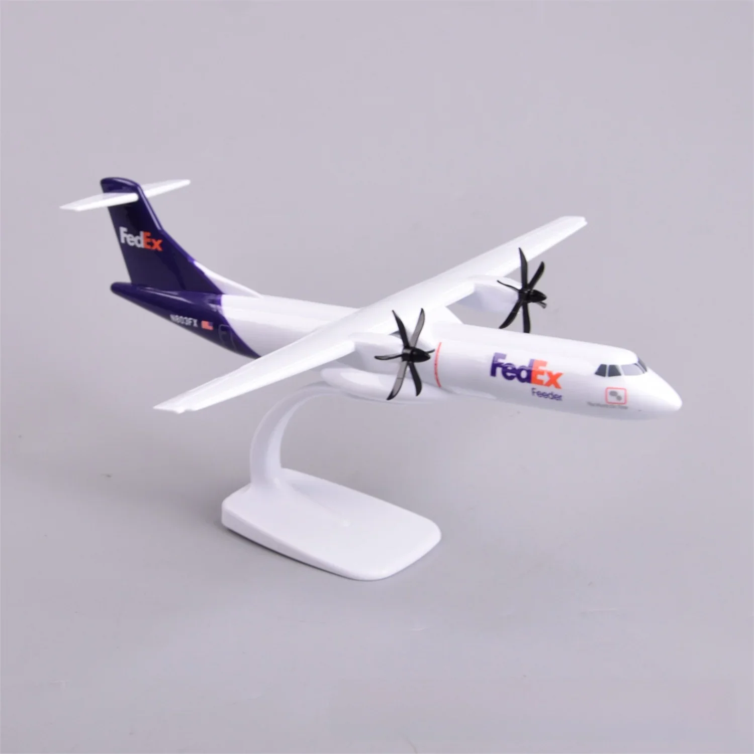 ATR 72-600 モデル 1:100 スケール ATR 72-600 FedEx Express – Scale 1:100 – 27 cm (10.6 in) – Resin