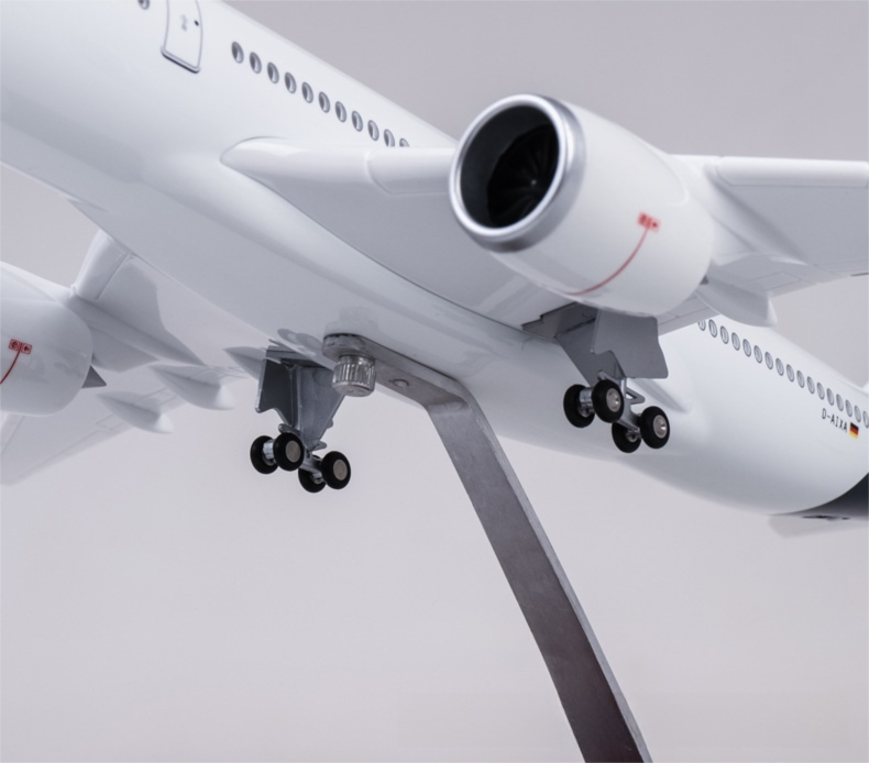 A350 Lufthansa - Scale 1/142 - 47CM - 18,5 in - Airplane Model