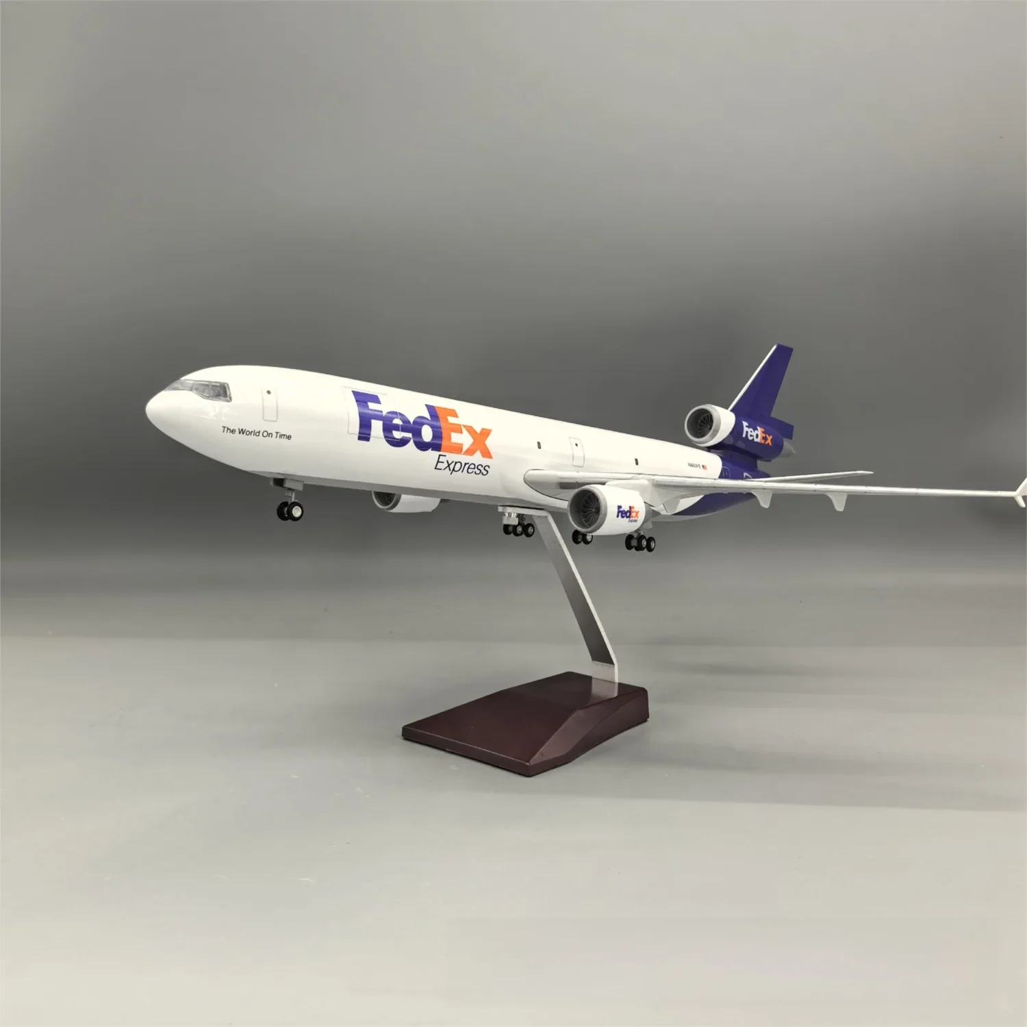 FEDEX MD-11 McDonnell Douglas – Scale 1:130 – 47 cm/18.5 in – ABS