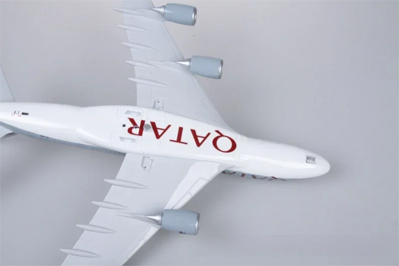 Maqueta de avión A380 de Qatar Airways - Escala 1/160 - 47 cm - 18,5 pulgadas