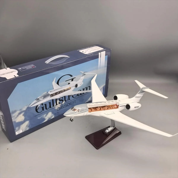 Gulfstream G650ER Business Jet 1:50 – 45 cm / 17.7 in – Opening Cabin Interior & LED Lights - Secondary