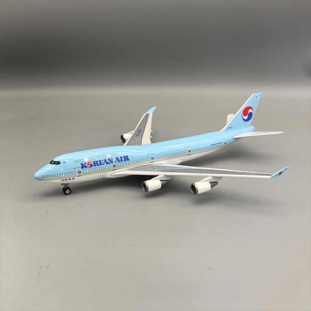 Korean Air Boeing 747-400 – 37 cm / 14.6 in – Luxury Solid Desktop Display Model