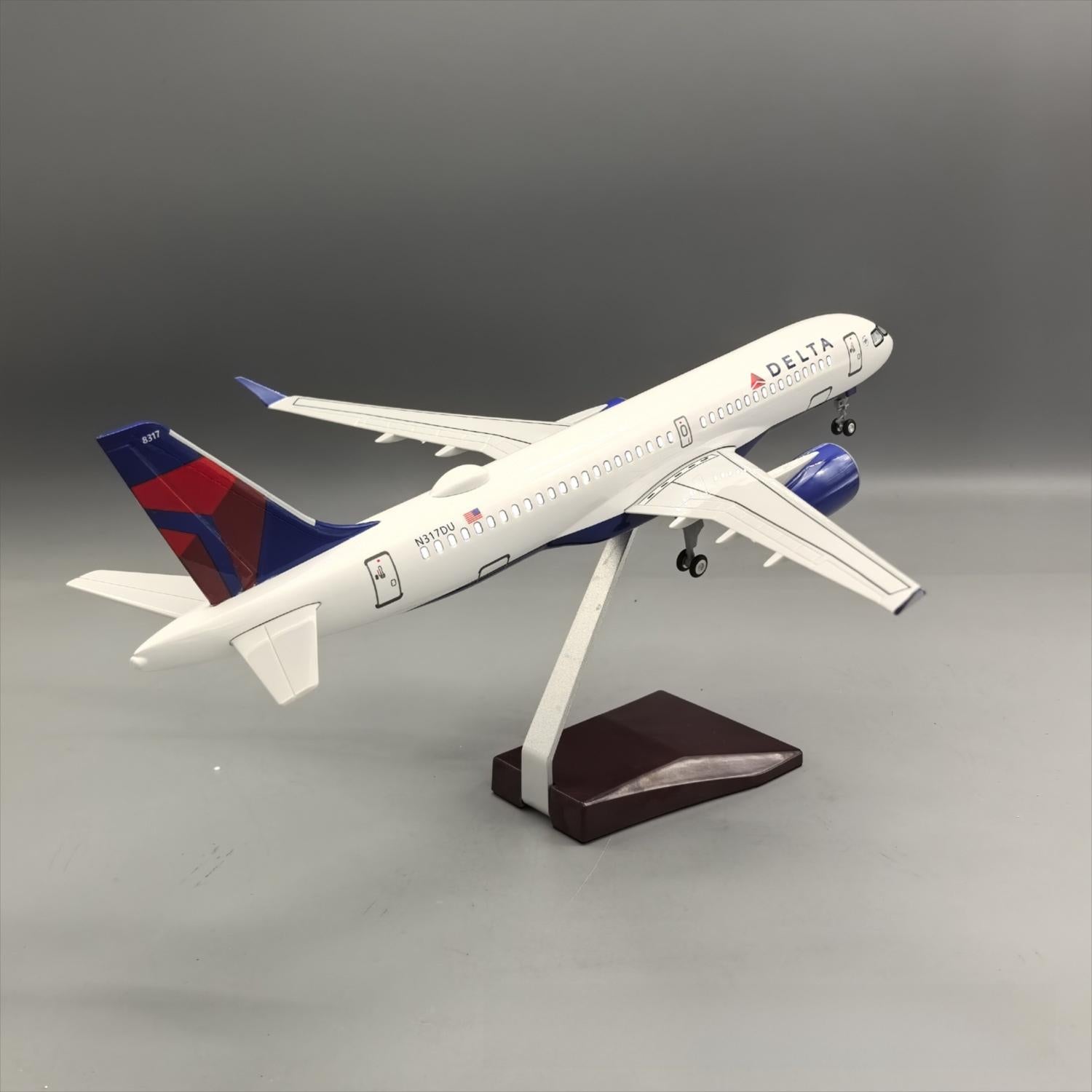 Delta Air Lines Airbus A220-300 1:100 – 38.7 cm / 15.2 in – LED Lights - Gallery 7