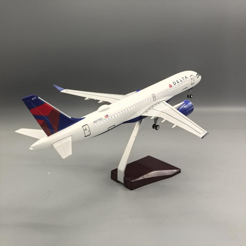 Delta Air Lines Airbus A220-300 1:100 – 38.7 cm / 15.2 in – LED Lights - Image 7