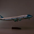طائرة الرئاسة الأمريكية بوينغ 747 بمقياس 1:190 – 37 سم / 14.6 بوصة – أضواء LED