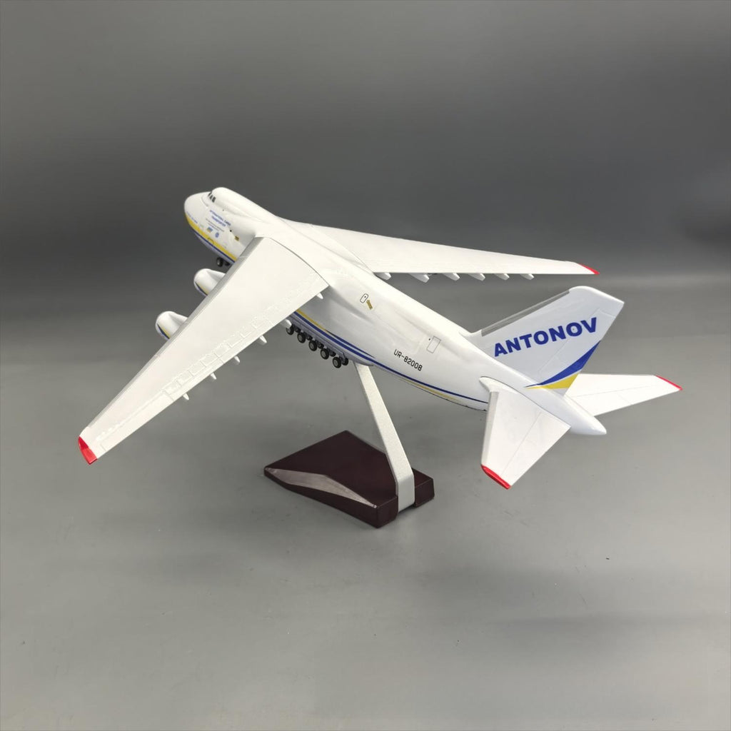 Ukraine International Antonov An-124 1:165 – 42 cm / 16.5 in