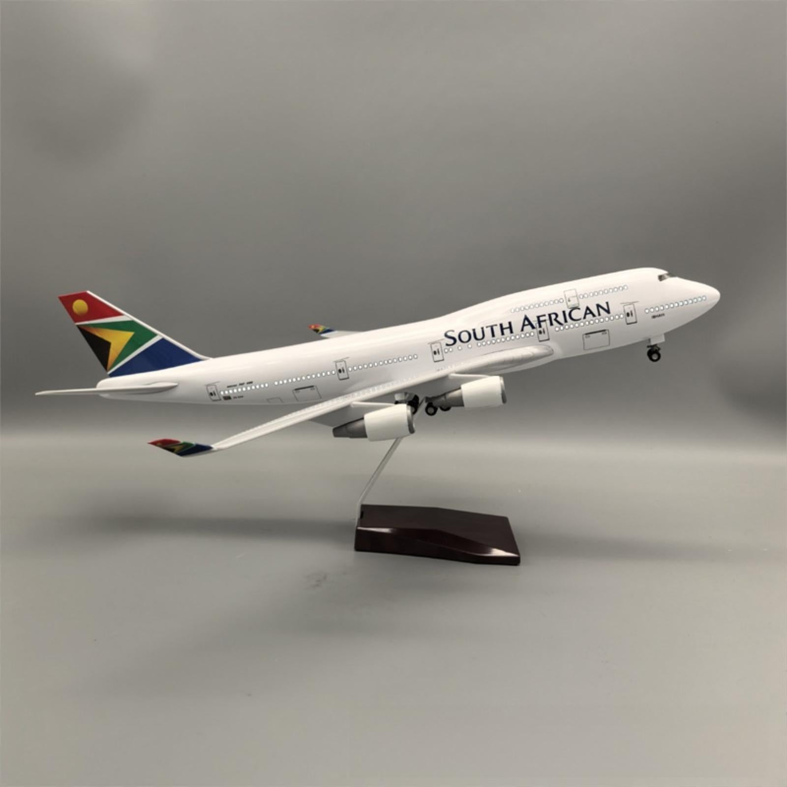 جنوب أفريقي - مقياس 1/157 - الطول: 47 سم