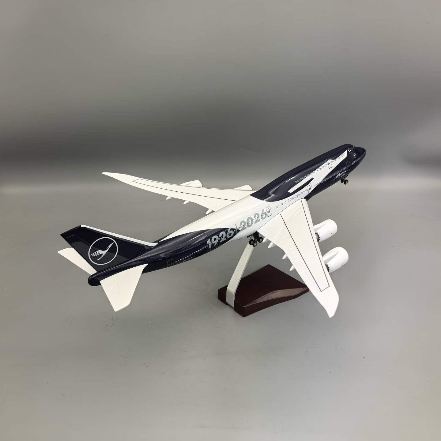 Boeing 747-8 Lufthansa 100 Years Commemorative – 1:150 Scale Model