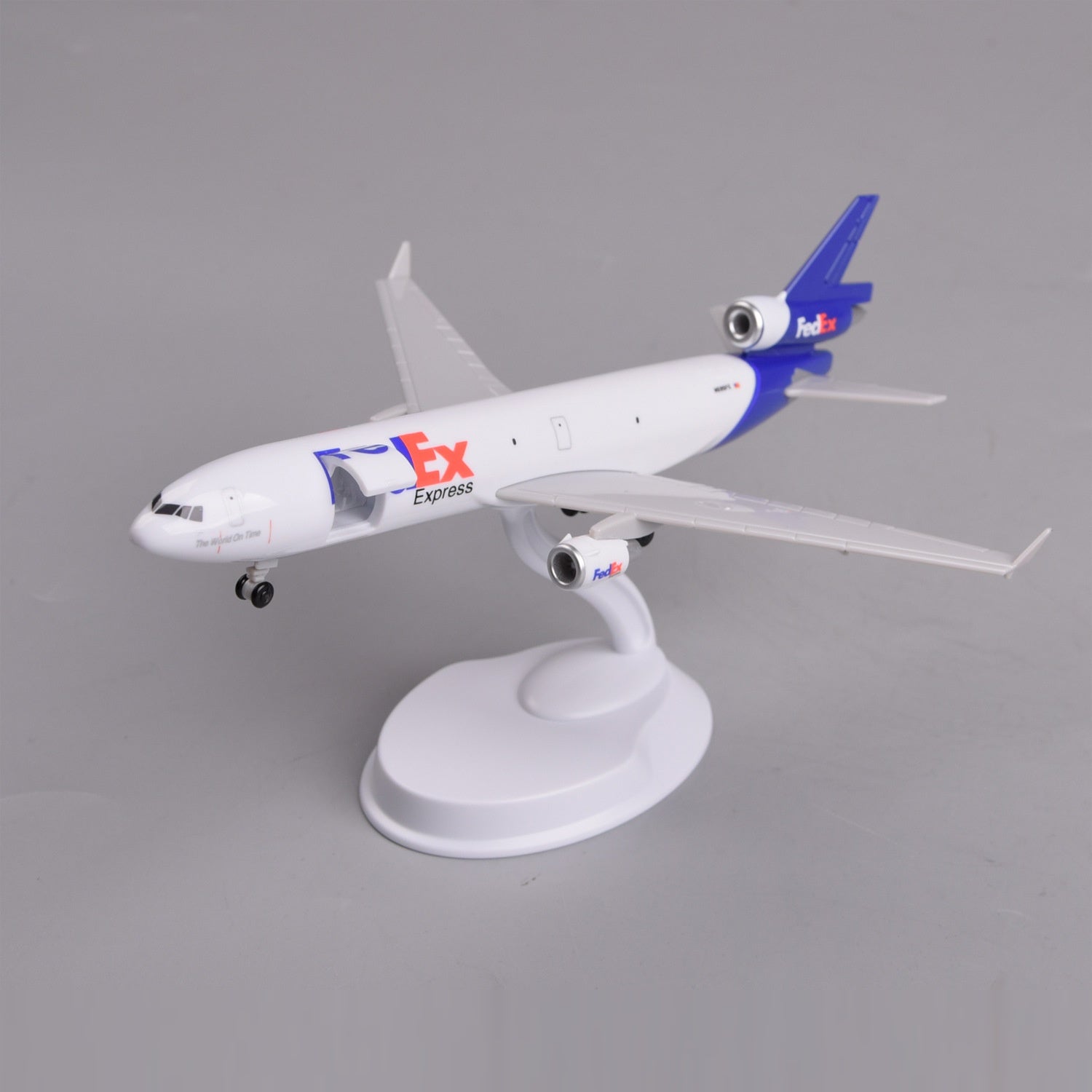 FedEx MD-11 Cargo Jet Scale Model – 8 in - Gallery 2