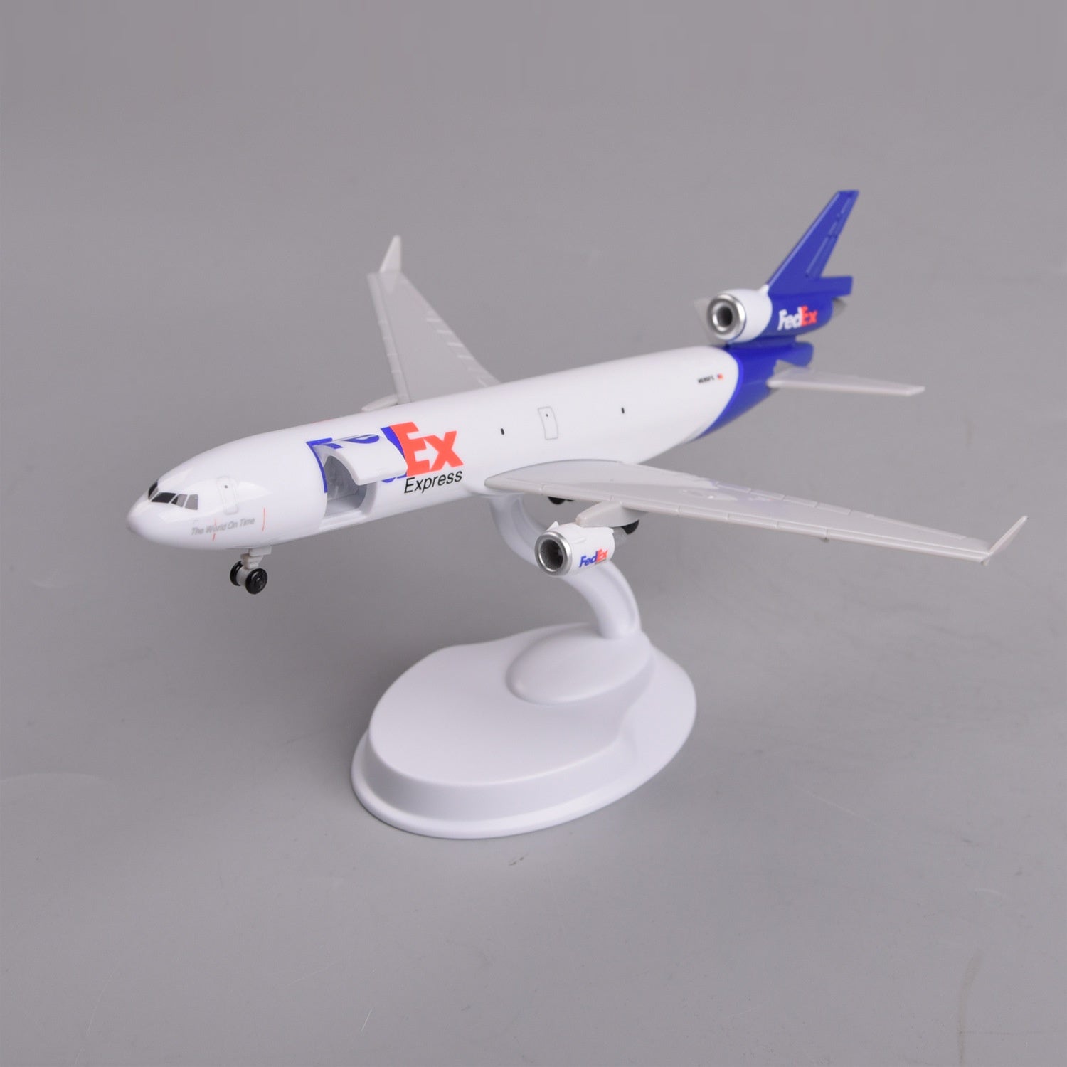 FedEx MD-11 Cargo Jet Scale Model – 8 in - Gallery 7