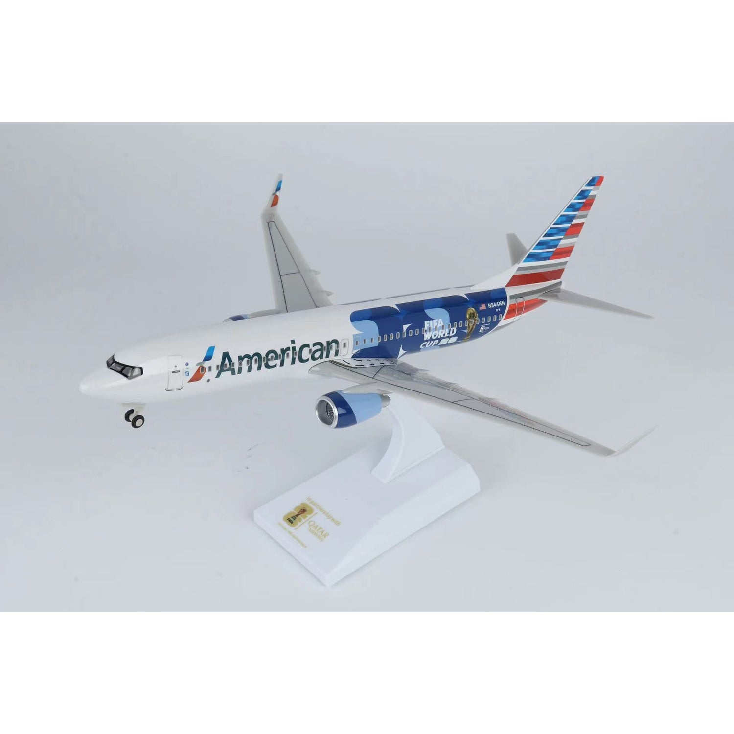 American Airlines Boeing 737-800 "FIFA World Cup 2026" – 30 cm / 11.8 in – Voice-Activated LED Lights