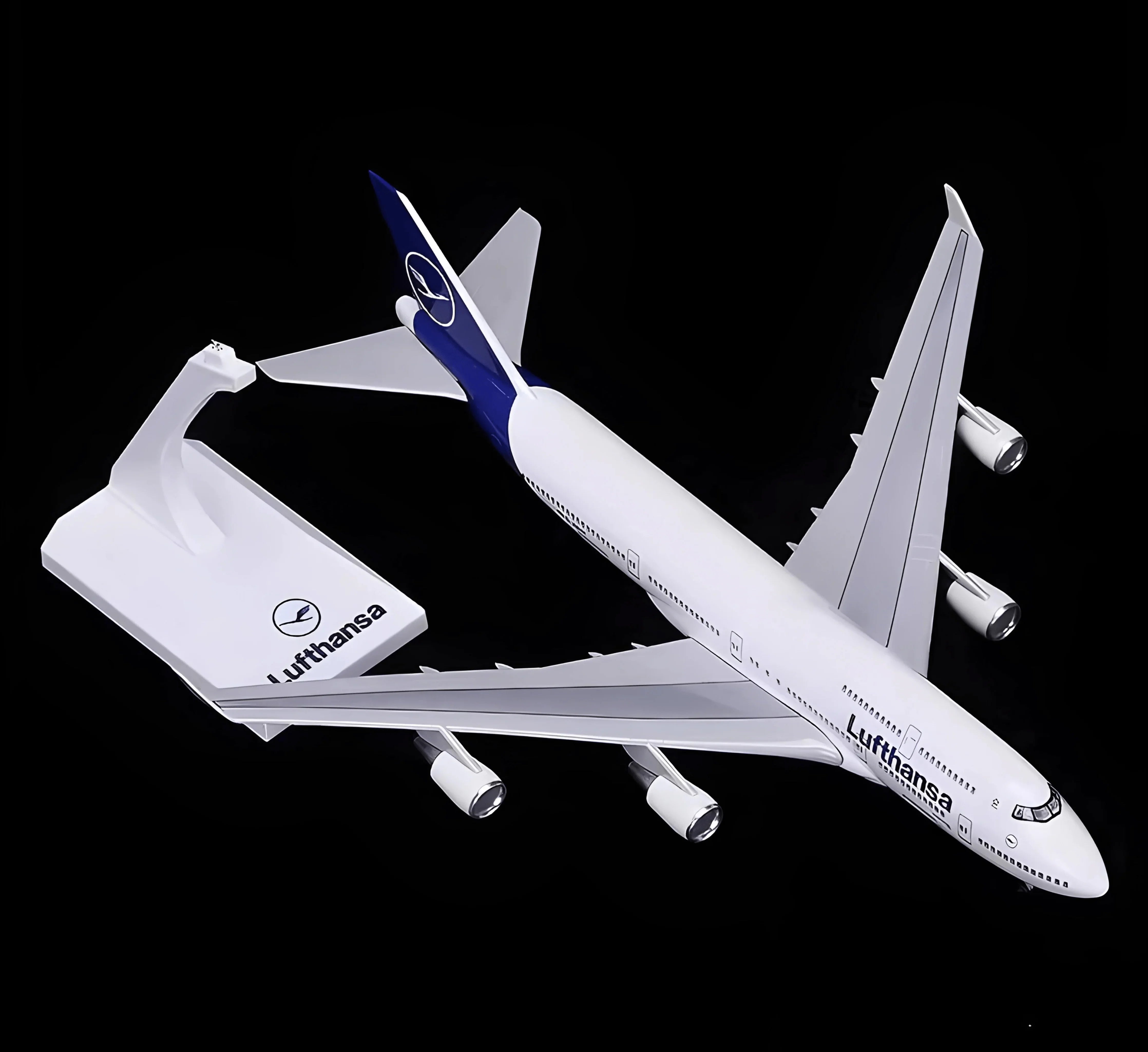 Lufthansa Boeing 747 - 30CM - 11.8in - LED & Sound - Gallery 3