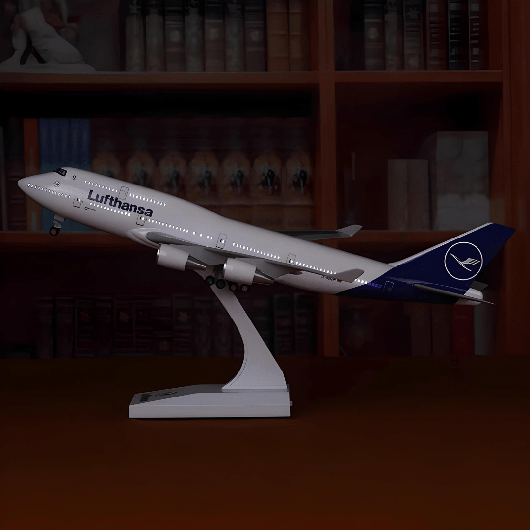 Lufthansa Boeing 747 - 30CM - 11.8in - LED Light