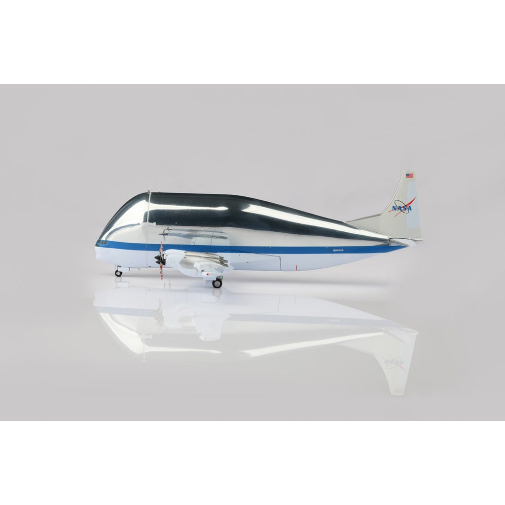 NASA 377SGT Super Guppy N941NA – Scale 1:200 – SQ Wings – 21.9 cm