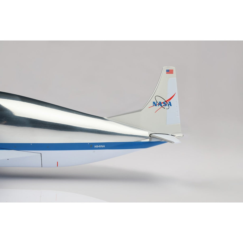 NASA 377SGT Super Guppy N941NA – Scale 1:200 – SQ Wings – 21.9 cm