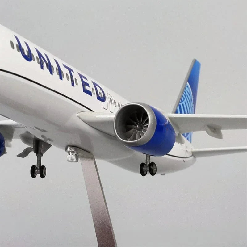 B737 Max United Airlines - Scale 1/80 - 47cm - 18.5 in - Airplane Model - Image 8