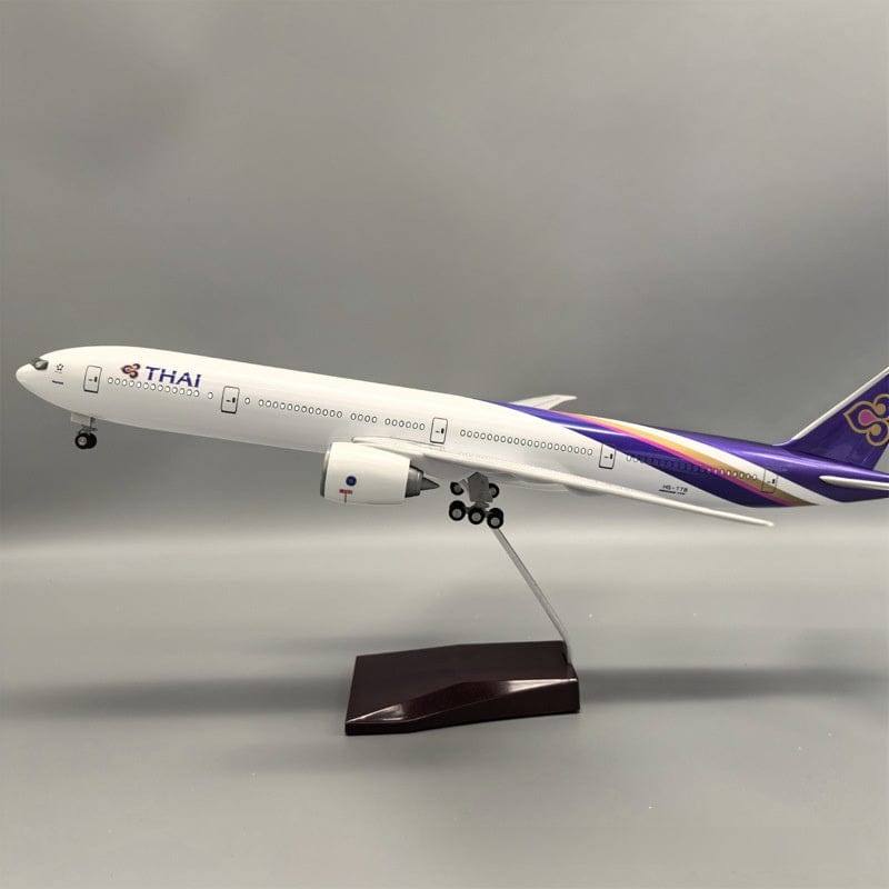 B777 Thai Airways - Escala 1/157 - 47CM - 18,5in